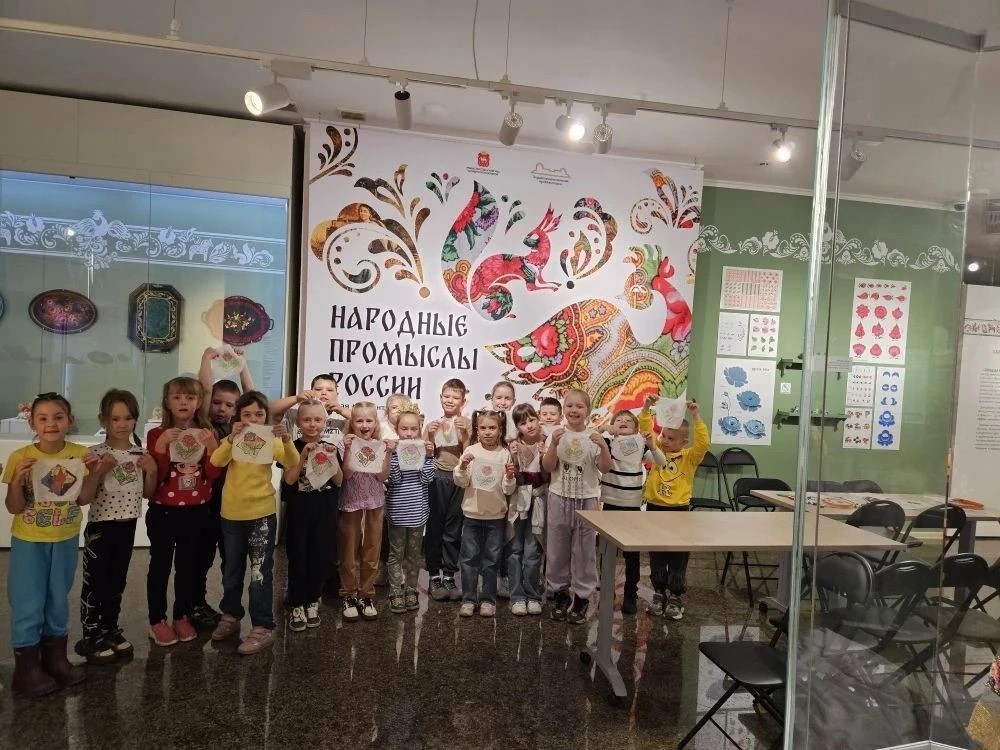 Народные промыслы России